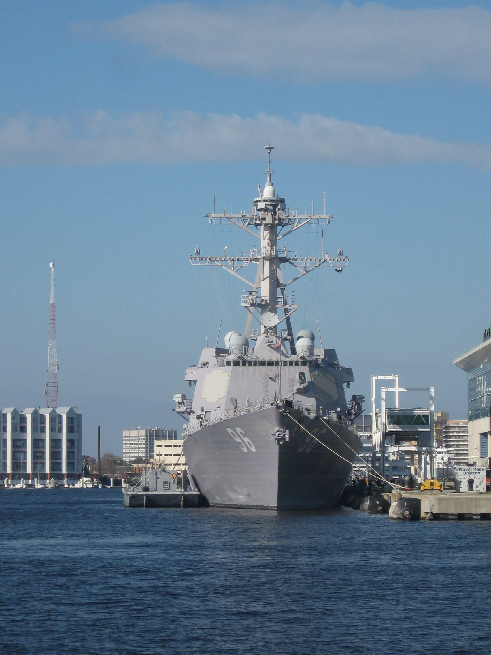 USS Bainbridge DDG-96