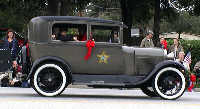 Antique car in the Apopka, FL Christmas parade