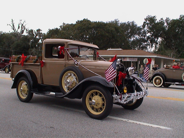 Antique car in the Apopka, FL Christmas parade