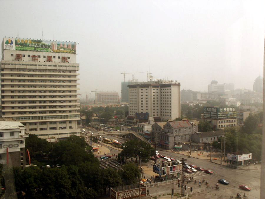 bj04.jpg - Beijing in the smog