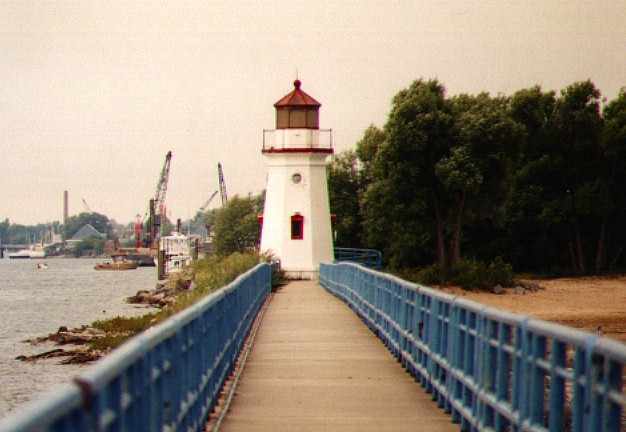 Cheboygan Crib Light