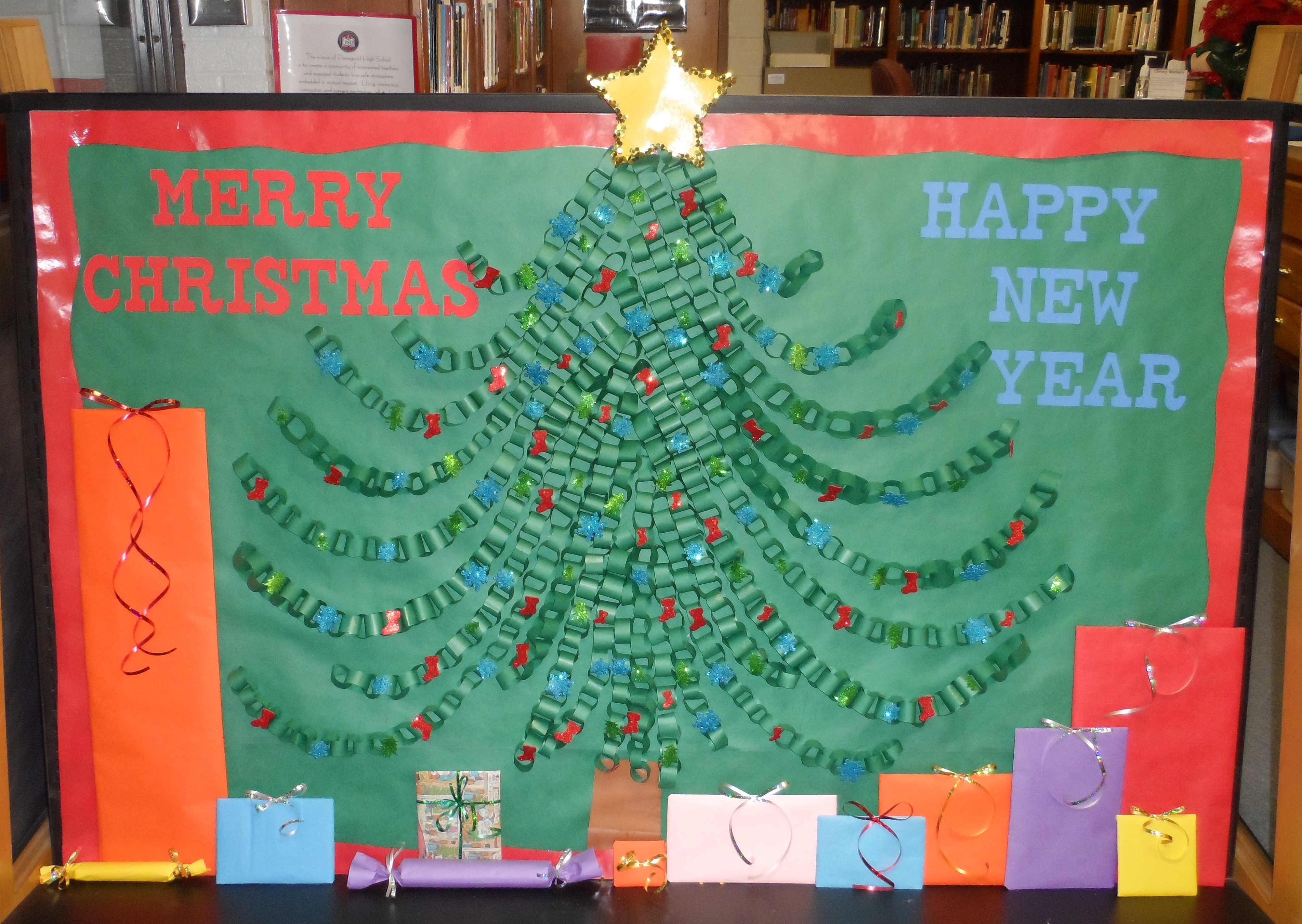 Christmas Tree Bulletin Board Pics4Learning