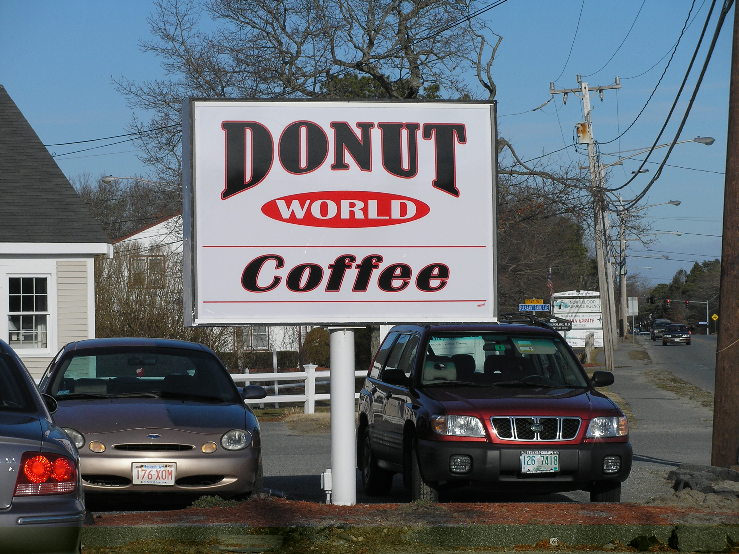 donutworldcapecod06.jpg