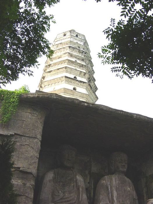 Big Buddhas under the Pagoda