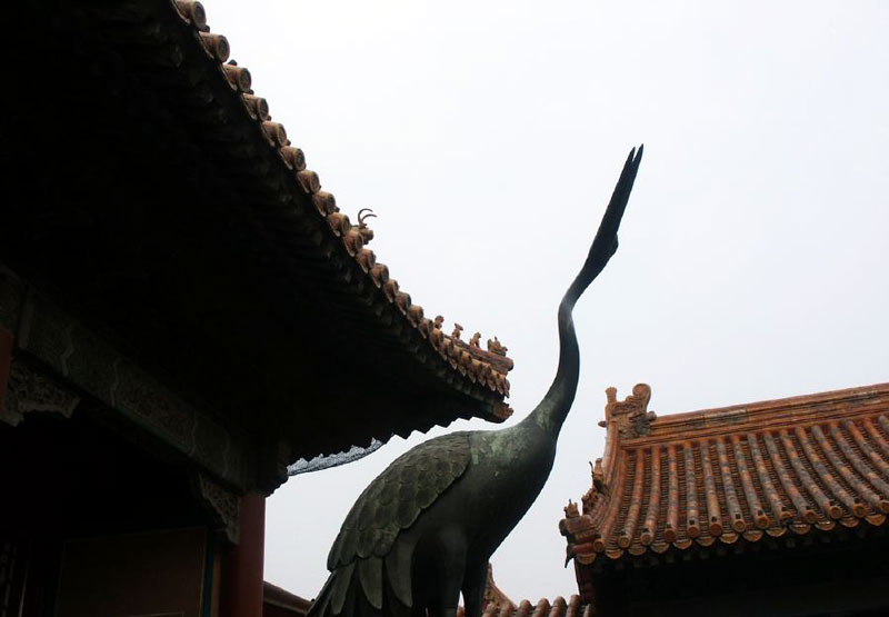 A bronze crane, symbol of longevity