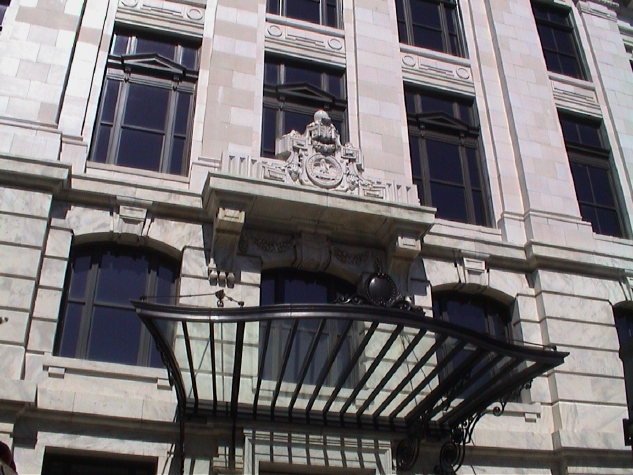 Building in the French Quarter of New Orleans