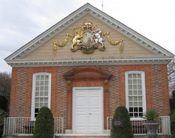 Football kit maker premier league