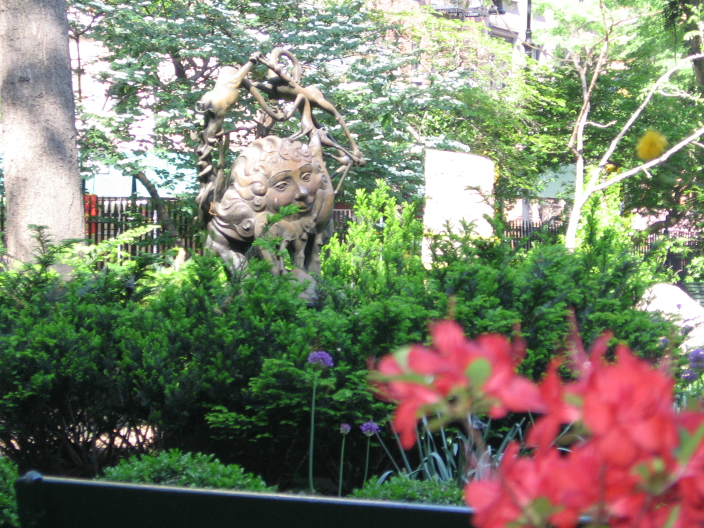 Sculpture in Grammercy Park