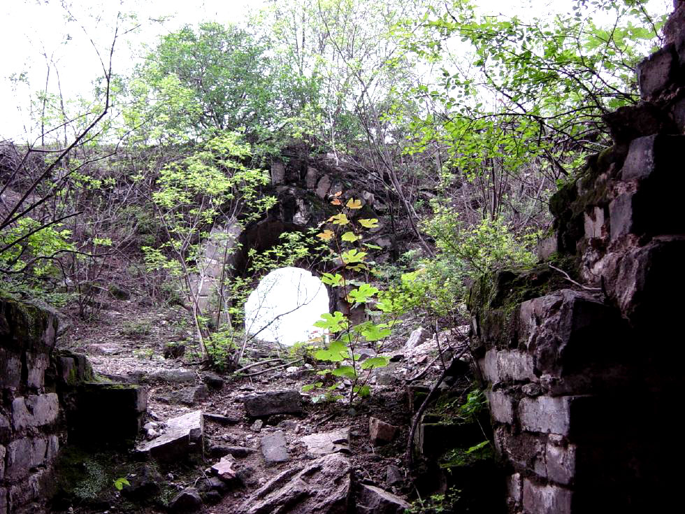 On the Great Wall (Jintang Section)