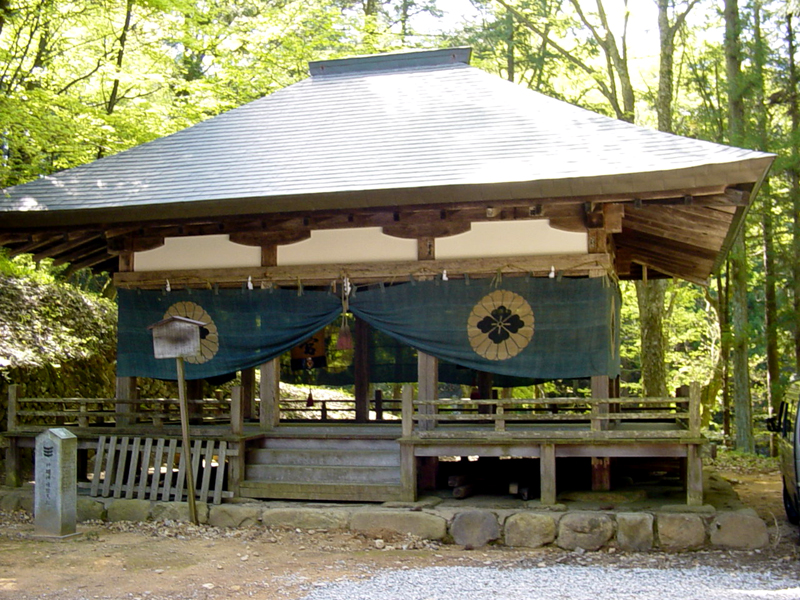 Higashiyama Shimmei - jinja (Higashiyama Shimmei shrine)