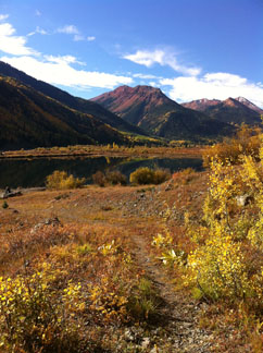 path to red mountain