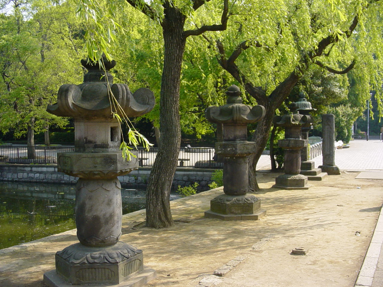 Lanterns at Benten-do temple