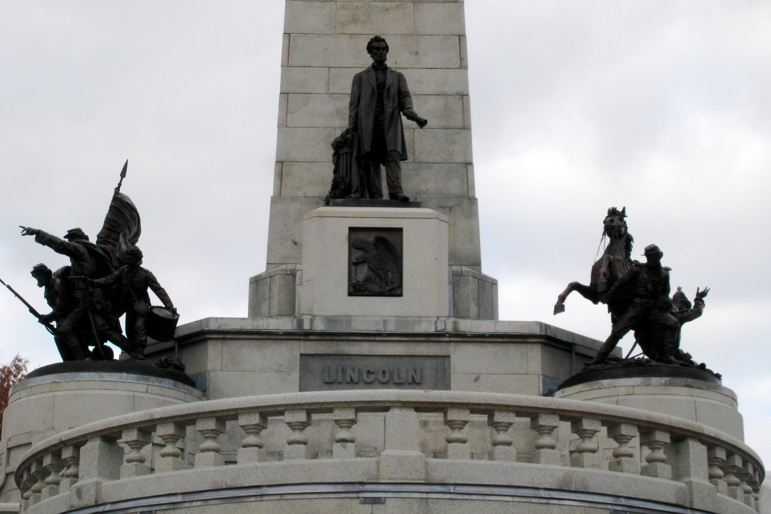 Lincoln Tomb - Oak Ridge Cemetery