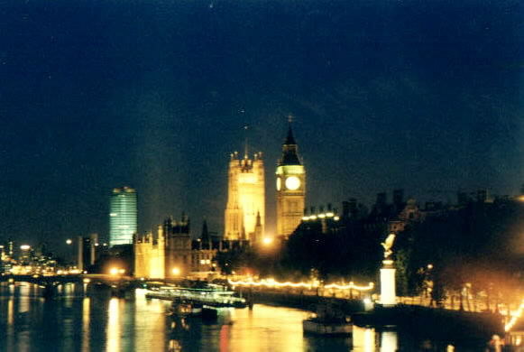 londonatnight2.jpg