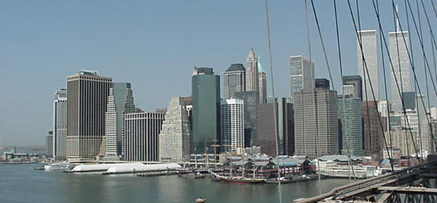 Manhattan skyline from Brooklyn Bridge