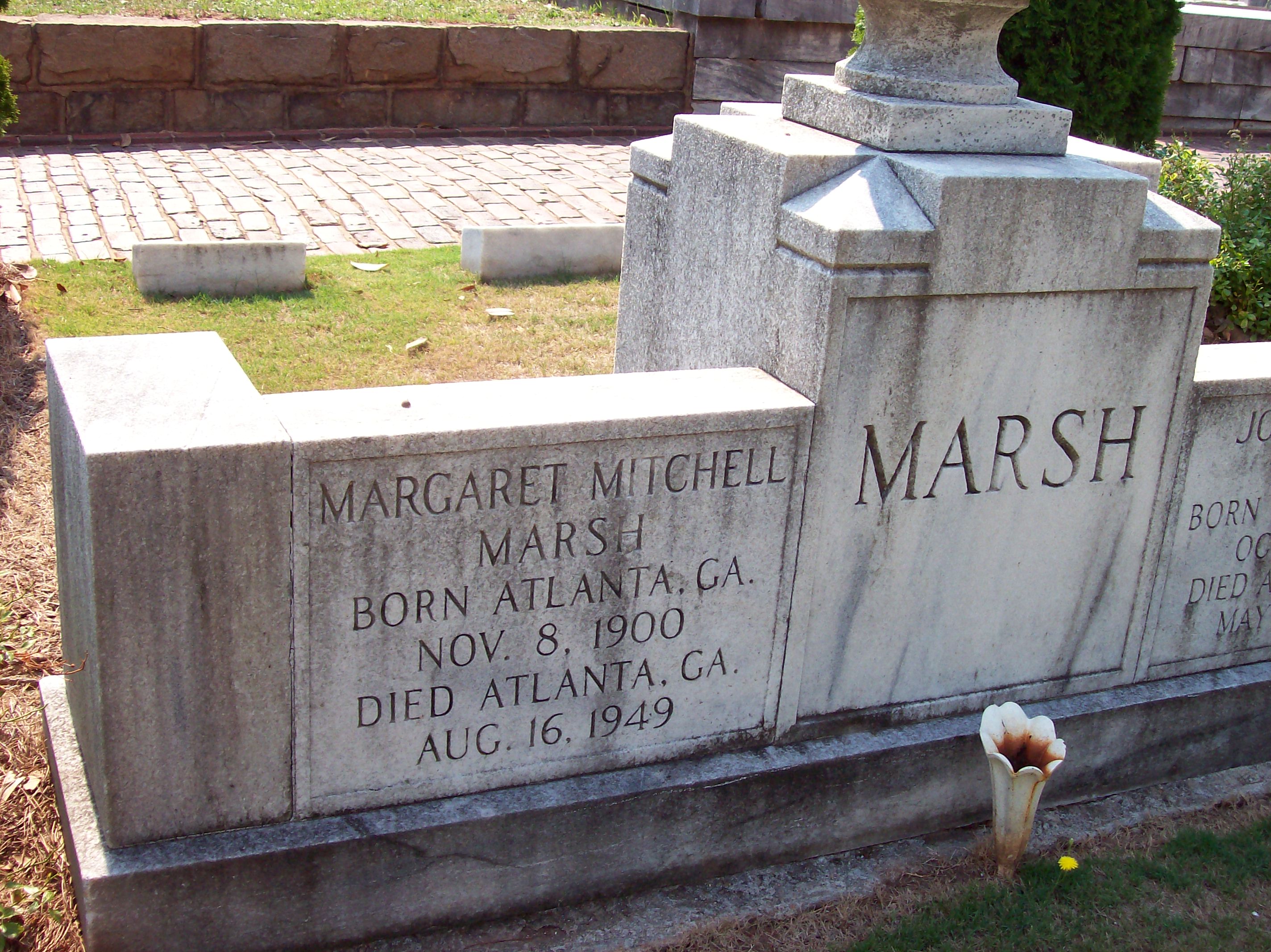 margaretmitchelltomb.jpg