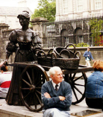 Molly Malone monument in Dublin - Murray Family Vacation