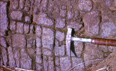 Olivine Zone Palisades sill New Jersey