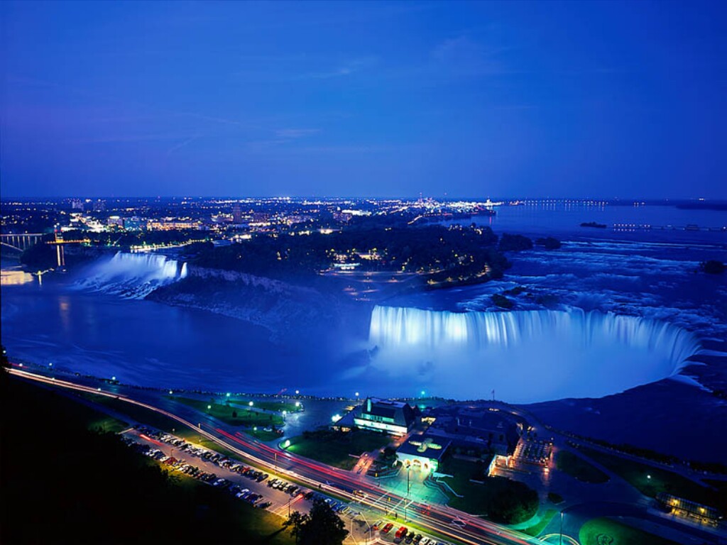 niagrafallsatnightcanada.jpg