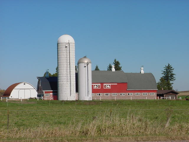 large family dairy farm in Wisconsin