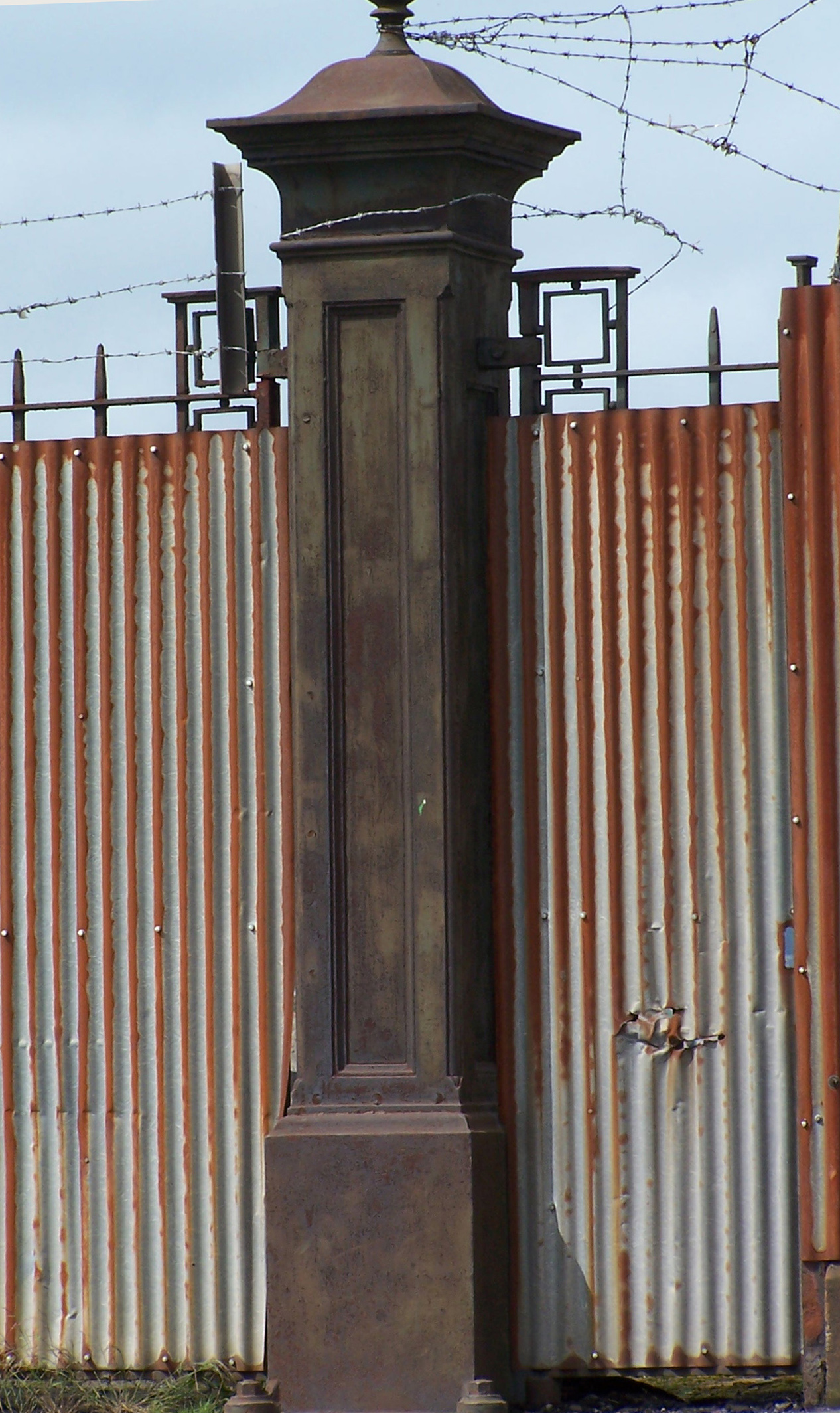 Titanic Shipyard Fence