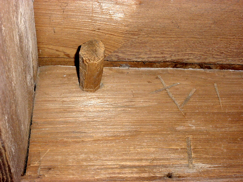 Peg and column number on plantation home built by Senegalese slaves