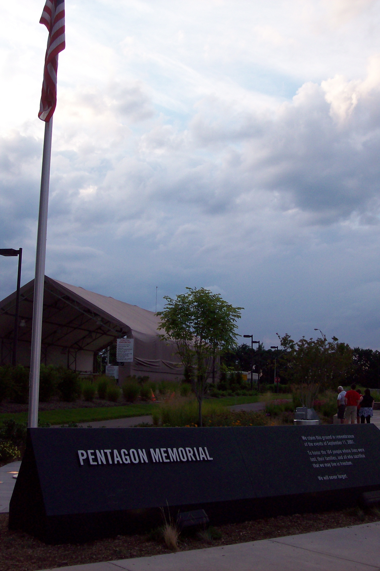 pentagon_memorial_2.jpg