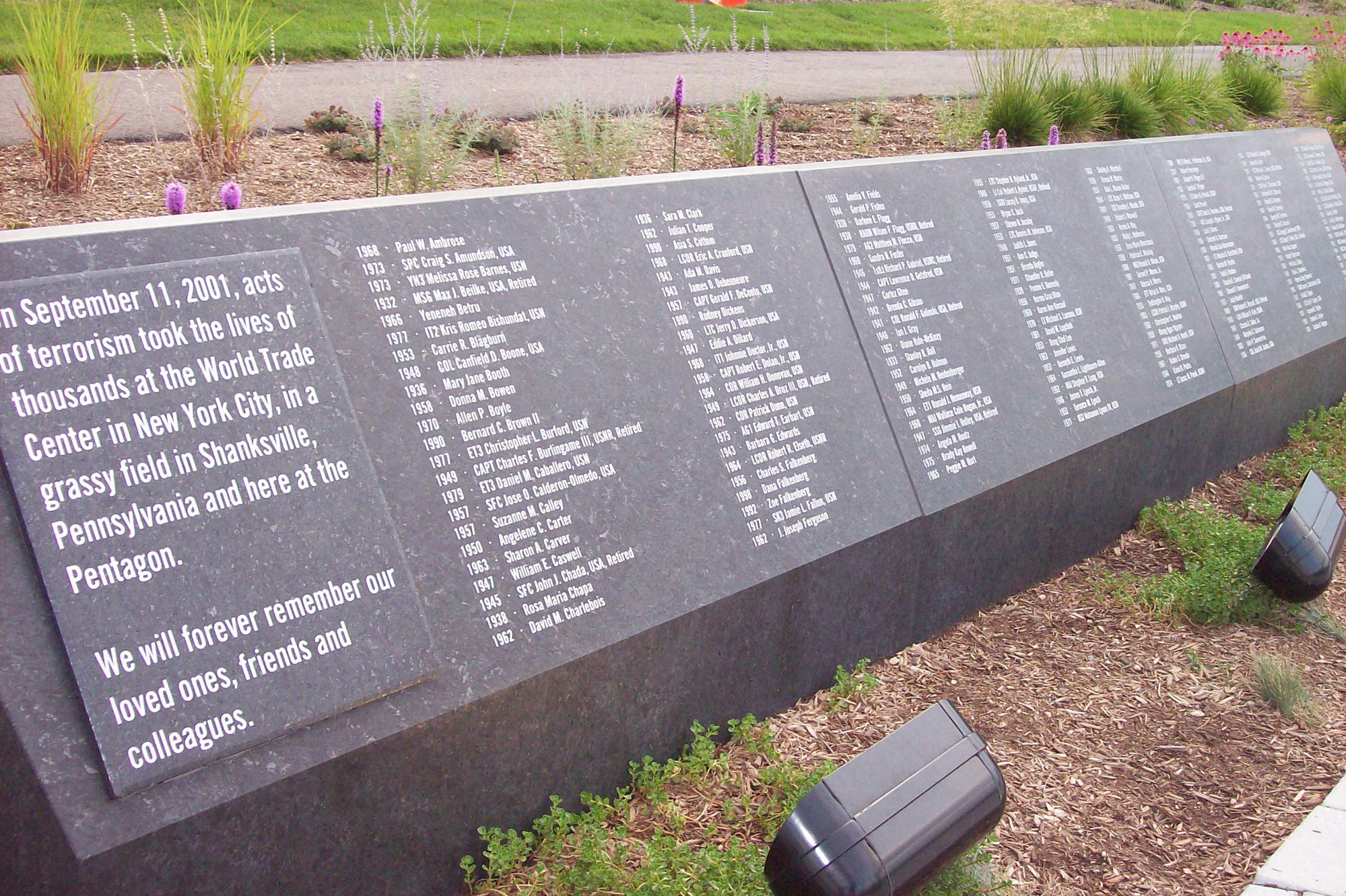 pentagon_memorial_4.jpg