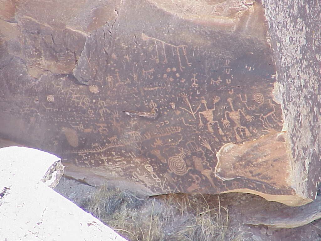 petroglyph-newspaper5.jpg