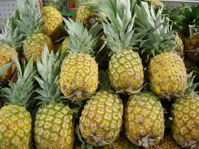 pineapples.jpg