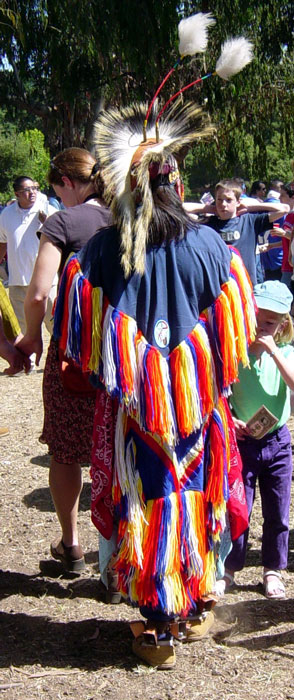 powwow64.jpg