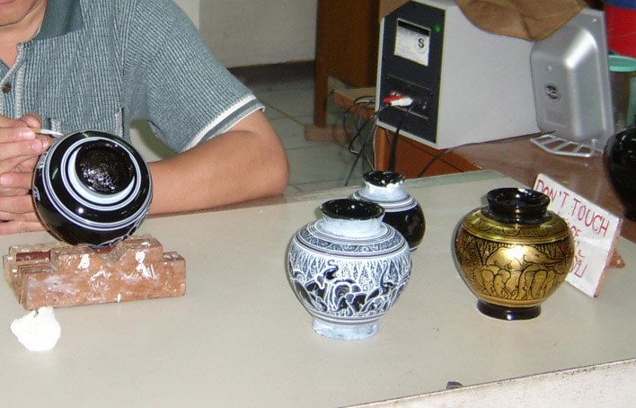 Lacquer Pots