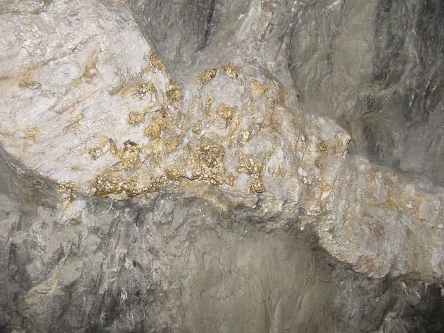 Gold nuggets in quartz near Ballarat