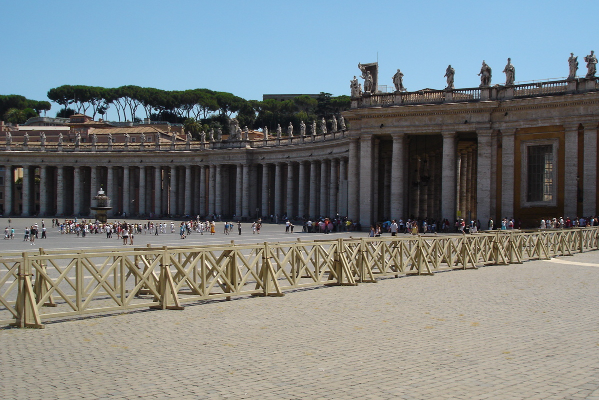 stpeterssquare2.jpg