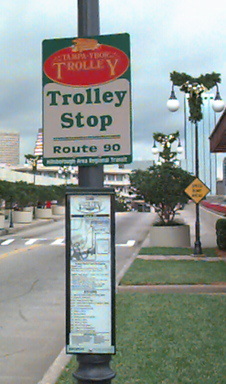 trolley1.jpg