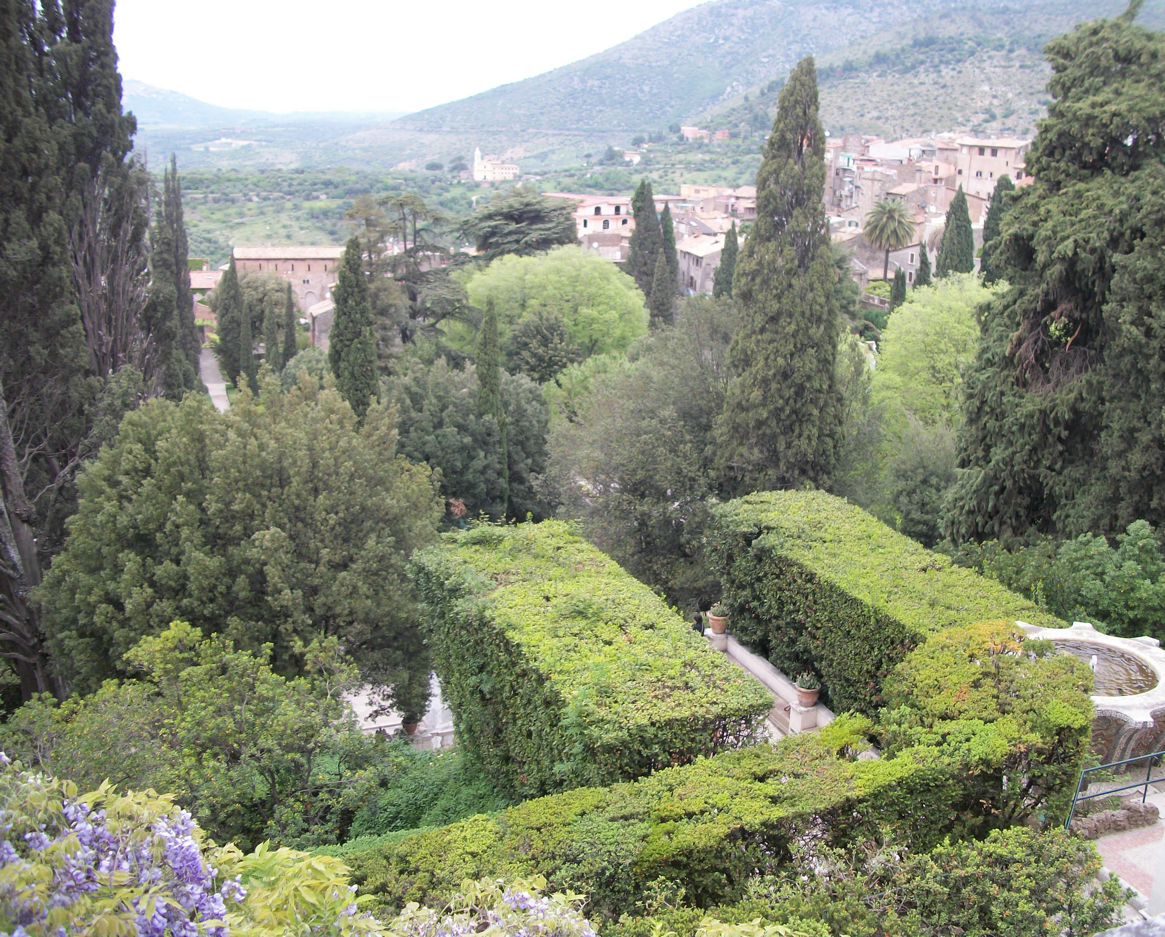 villadestegardens.jpg