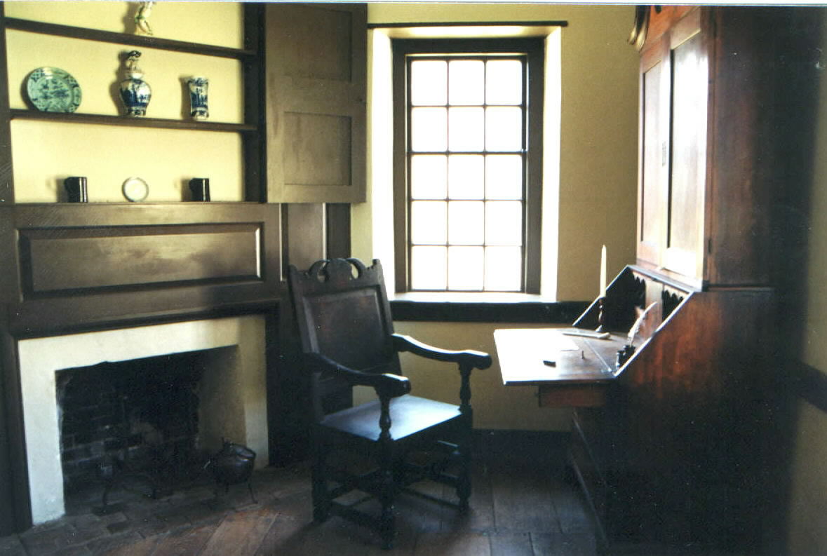 Colonial furniture at Washington's HQ at Brandywine