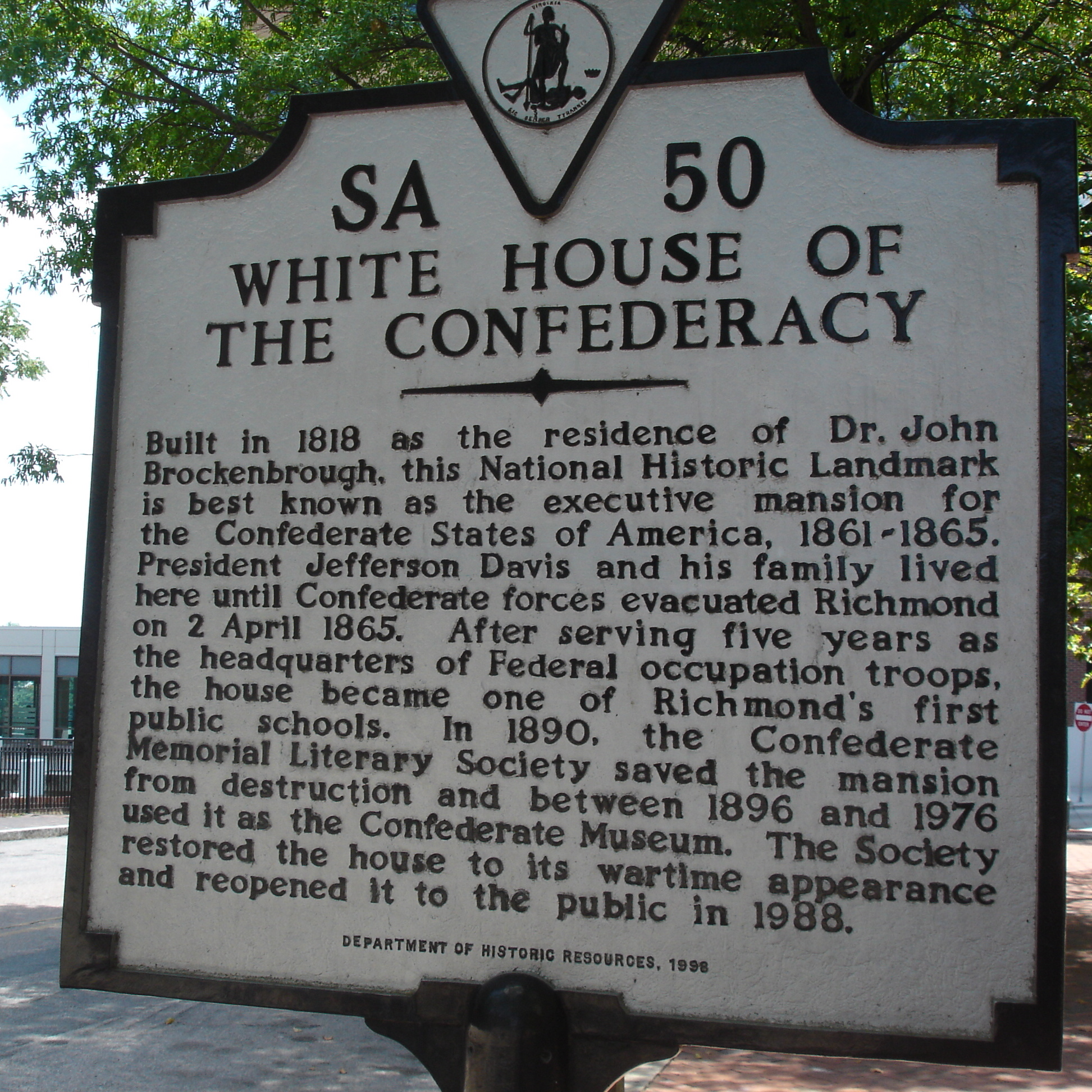 white_house_of_confederacy_sign.jpg