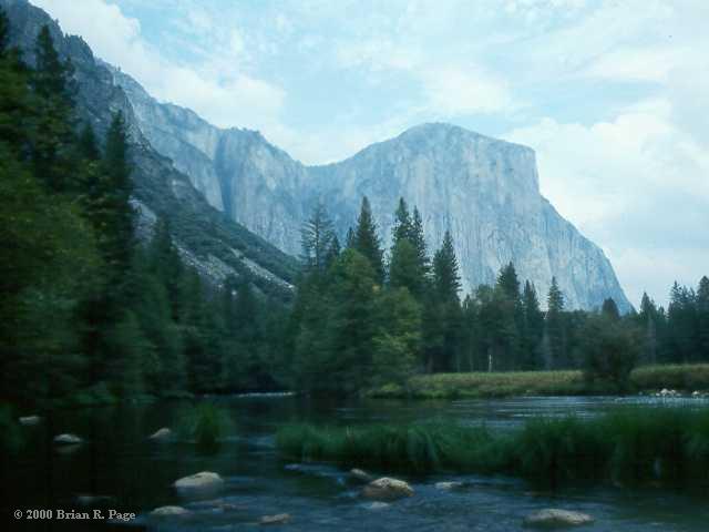 yosemitevalley01.jpg