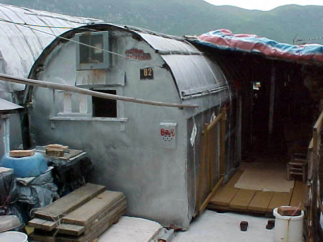 Home made from a boat, not permantly attached to the dock.