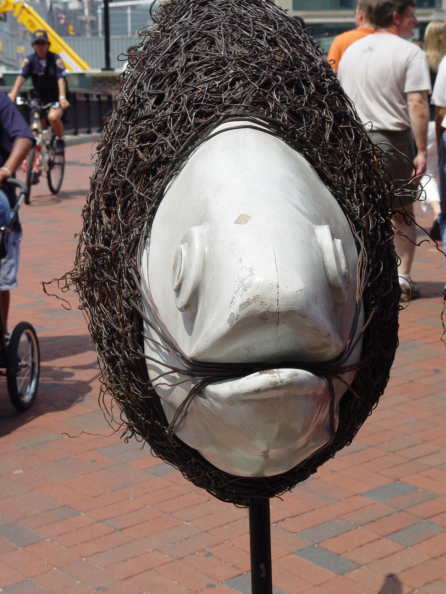fish statue | Pics4Learning