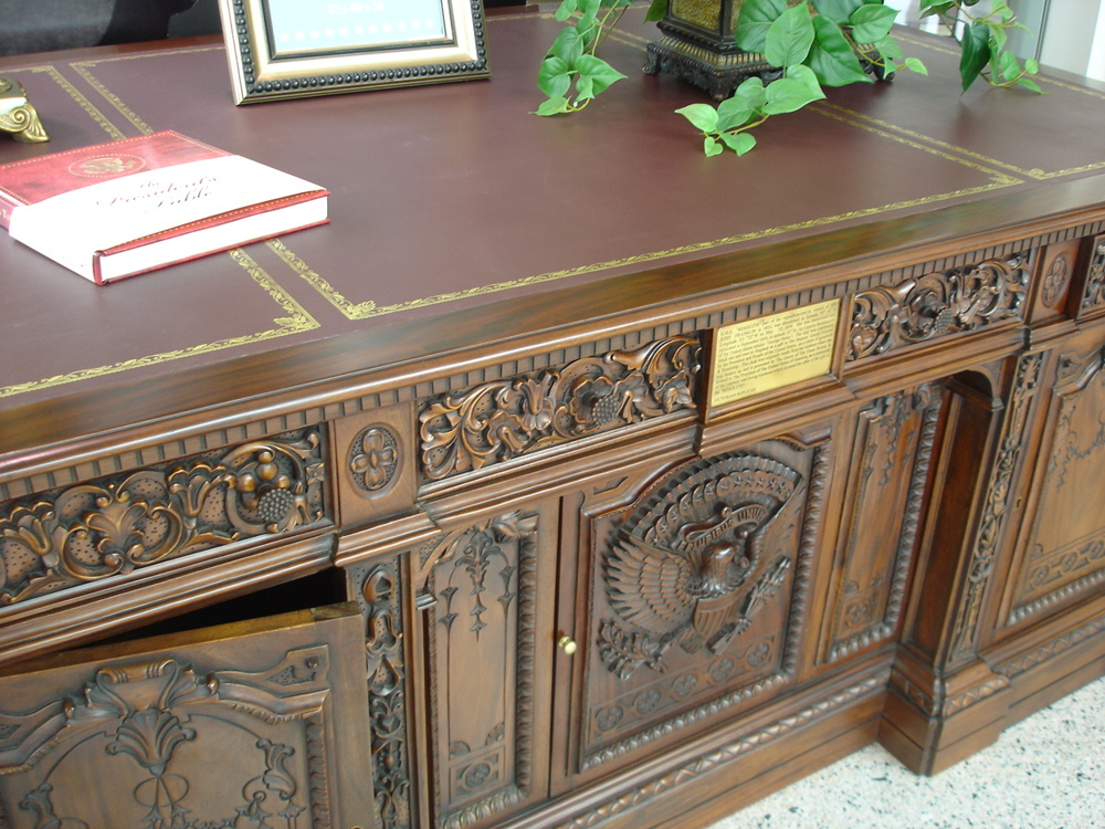 Resolute Desk As In National Treasure Movie Pics4learning