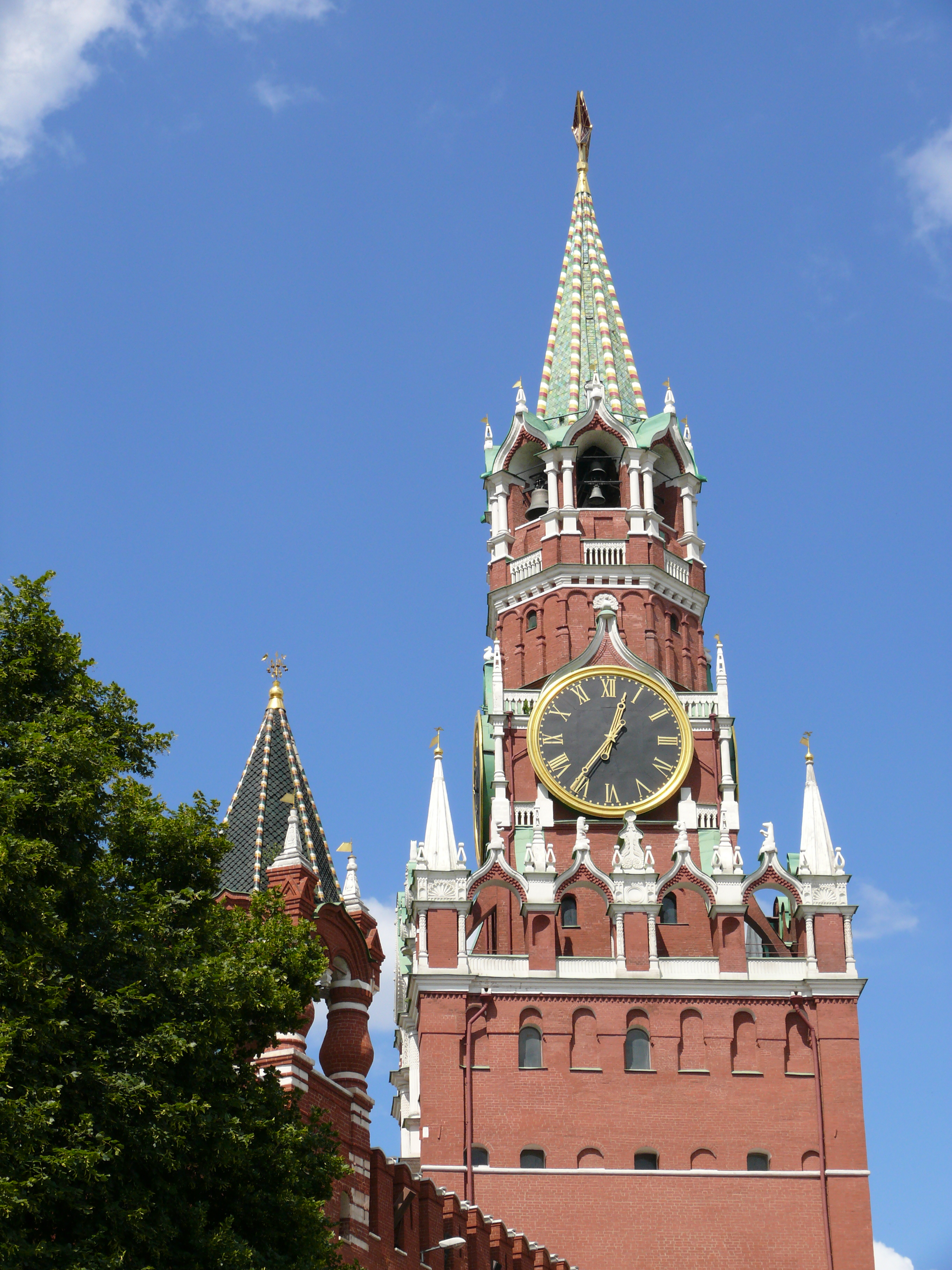Часы на красной площади в москве