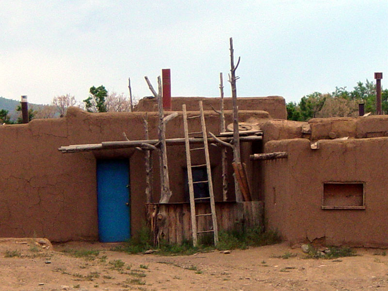 A house in Taos Pueblo | Pics4Learning