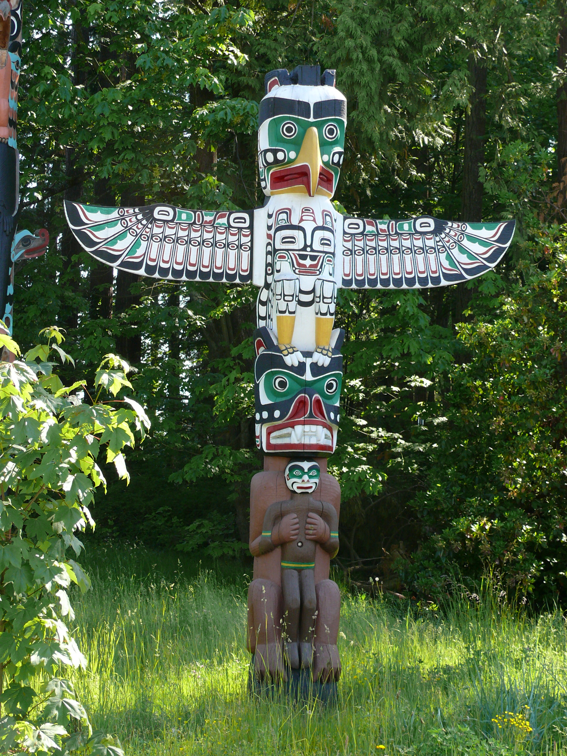 Totem pole at Stanley Park in Vacouver, British Columbia, Canada ...